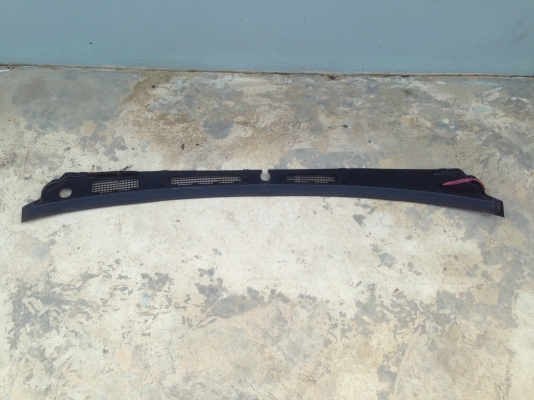 แผงจิ้งหรีด isuzu mu ใส่ tfr cameo ได้เลยคับ  1000 บาท