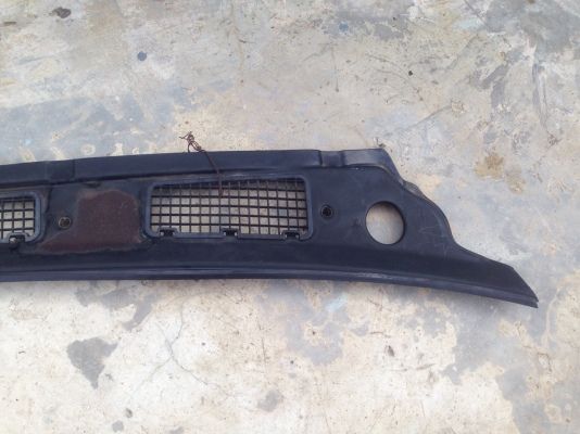 แผงจิ้งหรีด isuzu mu ใส่ tfr cameo ได้เลยคับ  1000 บาท