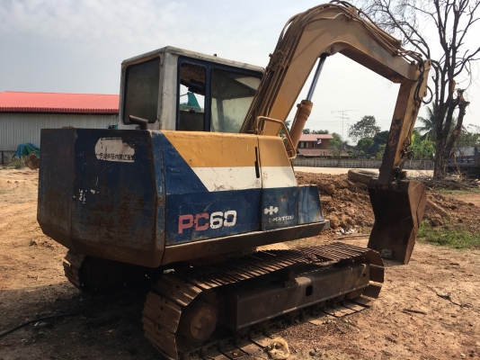 ขาย แบคโฮ KOMATSU PC60-6 มีไลน์แย็ก เครื่องดี ปั้มแรง เอวแน่น ช่วงล่างเต็ม เอกสารใบซื้อขาย