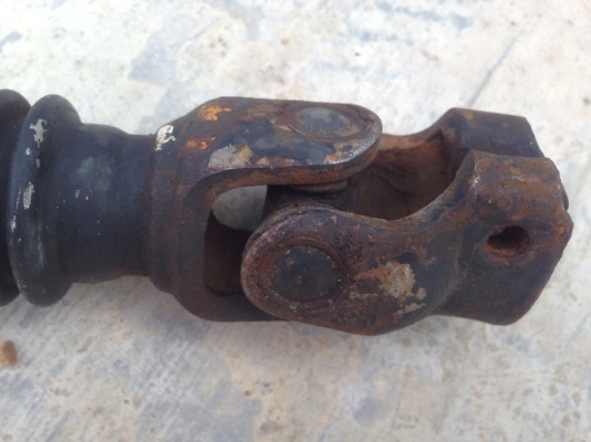 ยอยพวงมาลัย isuzu mu ใส่ tfr cameo dragon สภาพดี 500 บาท