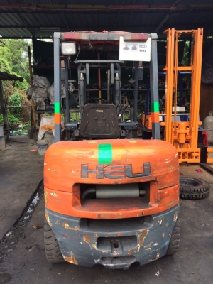 ขาย รถโฟรคลิฟท์  3 ตัน ดีเซล เสา 3 เมตร