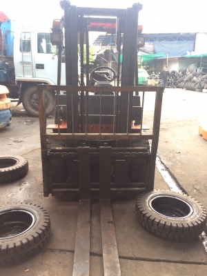ขาย รถโฟรคลิฟท์  3 ตัน ดีเซล เสา 3 เมตร