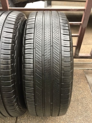 ยาง Michelin 265 60 18 ปลายปี16 ดอกเต็ม ไม่มีปะ ใช้ยาว ราคาไม่แพง
