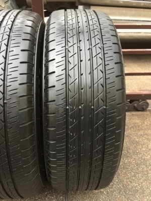 ยาง Bridgestone 215 60 16 ปี17 ดอกเต็ม ไม่มีปะ ใช้ยาว ราคาไม่แพง