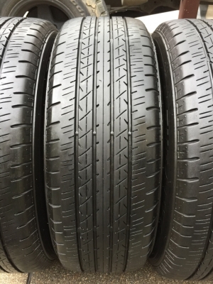ยาง Bridgestone 215 60 16 ปี17 ดอกเต็ม ไม่มีปะ ใช้ยาว ราคาไม่แพง