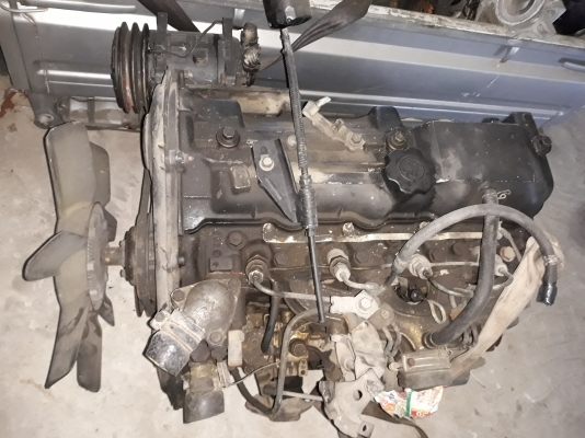 ขายครับเครื่อง toyota2Lฮีโร่ ขายครับเครื่อง toyota2Lฮีโร่