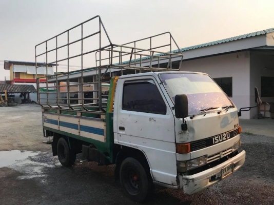Isuzu ELF ป้ายเล็กไม่ติดเวลา เครื่องดีเซล2700 แหนบหน้า เกียร์สั้น มีแอร์ มีเพาเวอร์ เครื่องดี คอกพร้ Isuzu ELF ป้ายเล็กไม่ติดเวลา เครื่องดีเซล2700 แหนบหน้า เกียร์สั้น มีแอร์ มีเพาเวอร์ เครื่องดี คอกพร้