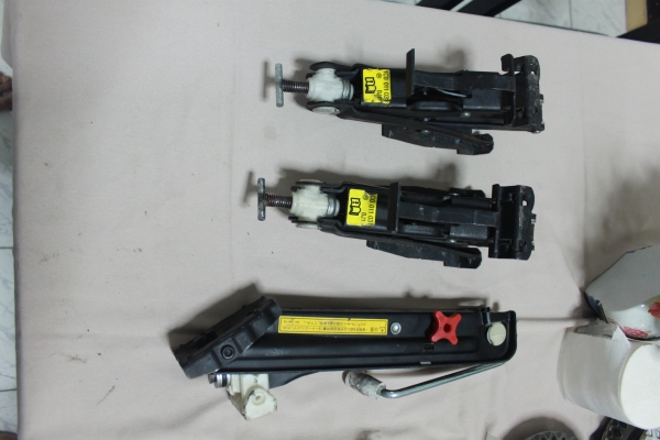 แม่แรง ติดรถยุโรป