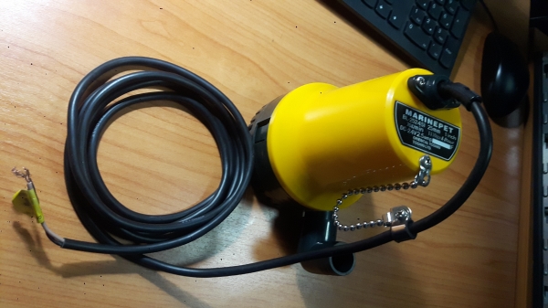 (ลดเหลือ 400 บาท )ปั๊มจุ่ม ขนาด 1 นิ้ว สภาพดี