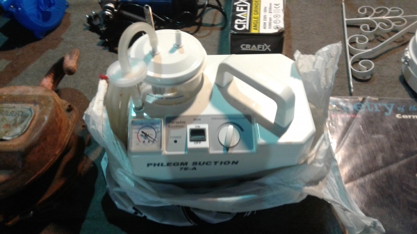 เครื่องดูดของเหลว(เครื่องมือแพทย์)1500 บาท