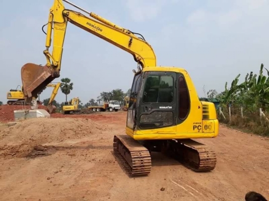 ขาย 535,000 KOMATSU pc 60-7 เล่มทะเบียน ไฟฟ้าครบ เครื่องดี ปั้มแรง เอวแน่น ช่วงล่างเต็ม แอร์หนาว รถสวยพร้อมใช้ รถอยู่ นครปฐม 090-772-3710 090-772-3708