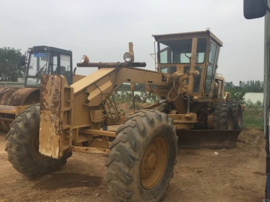 ขาย 1,750,000 CAT 140 G S/N 8335 เล่มทะเบียน เครื่องดี เกียร์แรง สแกนนีฟายร์หลัง ปั้มไฮดอลิคแรง  ยางดี เอวแน่น หัวเก๋ง รถพร้อมใช้เอกสารพร้อมโอน รถอยู่ อยุธยา 090-772-3710 090-772-3708