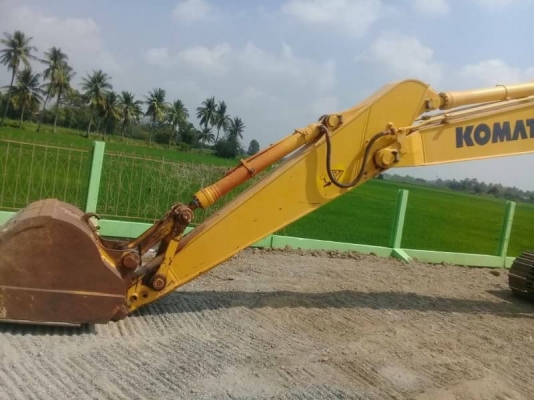 ขาย 1,950,000 KOMATSU pc 200-8 MO 5,442 ชม.กล้องหลัง รถสภาพสวยจัด แอร์เย็น เอกสารแจ้งจำหน่าย รถสวยพร้อมใช้ รถอยู่ อยุธยา 090-772-3710 090-772-3708