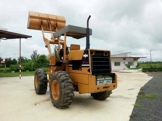 ขาย  595,000  รถตัก  KOMATSU WA100-1 เครื่องดี ปั้มแรง เกียร์ดี ช่วงล่างดี เอกสารชื้อขาย รถสวยพร้อมใช้ รถอยู่ ร้อยเอ็ด  090-772-3710 090-772-3708