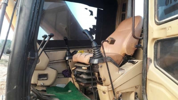ขาย 795,000 CAT 320 V 2 เครื่องดี ปั้มแรง โข่หนา เอวแน่น ไฟฟ้าครบ เอกสารเล่มทะเบียน รถสวยพร้อมใช้ เอกสารพร้อมโอน รถอยู่ ราชบุรี 090-772-3710 090-772-3708 ขาย 795,000 CAT 320 V 2 เครื่องดี ปั้มแรง โข่หนา เอวแน่น ไฟฟ้าครบ เอกสารเล่มทะเบียน รถสวยพร้อมใช้ เอกสารพร้อมโอน รถอยู่ ราชบุรี 090-772-3710 090-772-3708