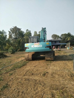 ขาย 555,000  KOBELCO SK200 MARK 3  เครื่องดี ปั้มแรง โช่หนา เอวแน่น ไฟฟ้าครบ เอกสารอินวอยร์ รถอยู่  นครสวรรค์  090-772-3710 090-772-3708