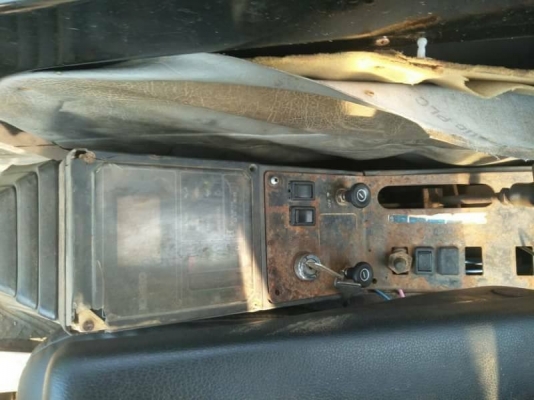 ขาย 555,000  KOBELCO SK200 MARK 3  เครื่องดี ปั้มแรง โช่หนา เอวแน่น ไฟฟ้าครบ เอกสารอินวอยร์ รถอยู่  นครสวรรค์  090-772-3710 090-772-3708