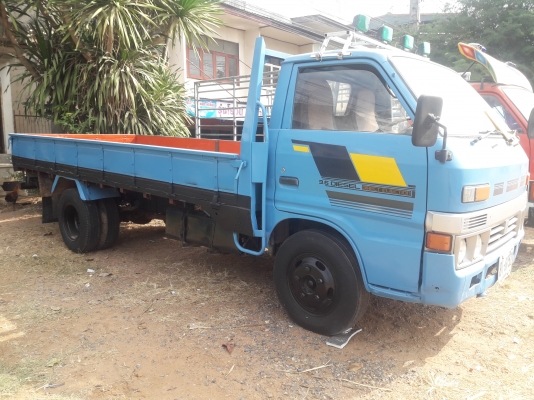 6ล้อ ISUZU 100แรงม้า รถห้างแท้ เครื่องเยี่ยม แน่นปึ๊ก แชทซีสวยๆตลอดเส้น รถใช้งานประจำ ยางดี พร้อมลุย