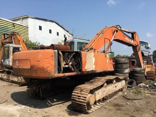 รถแบคโฮ Hitachi EX310-3 พร้อมใช้งาน 2คัน