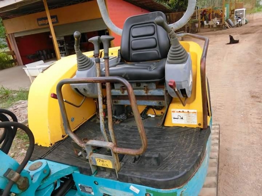 ขายรถขุด ยี่ห้อ: KUBOTA แบบ: U30-3  ราคา 470,000 บาท (ต่อรองได้คะ)   (บุ้งกี๋พร้อมหัวกระแทกNPK)  รถเก่านอกแท้ มีเอกสารใบอินวอย  รถไม่เคยผ่านการใช้งานในไทย100\%  รถ2075ชม. ปั้มนิ้ว คอนโทนสั้น รถพร้อมลงงาน สนใจติดต่อ โทร : 099-907-9273 กิ๊ฟ กมลชนก   โทร : 09