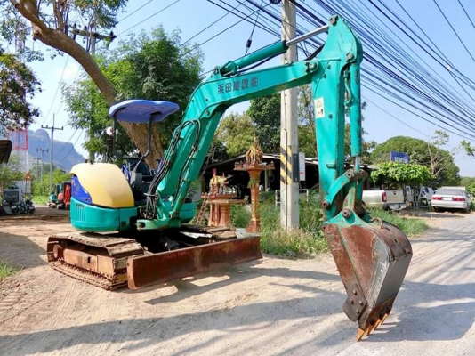 ขายรถขุด ยี่ห้อ: KOMATSU แบบ: PC40MR-1 ราคา 490,000 บาท (ต่อรองได้คะ)  รถเก่านอกแท้ มีเอกสารใบอินวอย รถไม่เคยผ่านการใช้งานในไทย100\% แทรกเหล็ก ปั้มนิ้ว คอนโทนสั้น รถพร้อมลงงาน สนใจติดต่อ โทร : 099-907-9273 กิ๊ฟ กมลชนก โทร : 099-907-3356 ช่างบัง ไอดี ไลน์ :