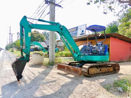 ขายรถขุด ยี่ห้อ: KOMATSU แบบ: PC40MR-1 ราคา 490,000 บาท (ต่อรองได้คะ)  รถเก่านอกแท้ มีเอกสารใบอินวอย รถไม่เคยผ่านการใช้งานในไทย100\% แทรกเหล็ก ปั้มนิ้ว คอนโทนสั้น รถพร้อมลงงาน สนใจติดต่อ โทร : 099-907-9273 กิ๊ฟ กมลชนก โทร : 099-907-3356 ช่างบัง ไอดี ไลน์ :