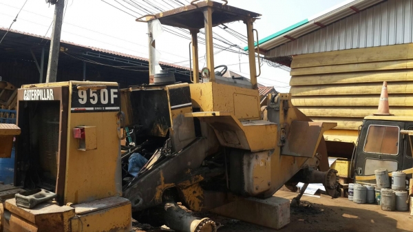 ขายอะไหล่ CAT 950 F2