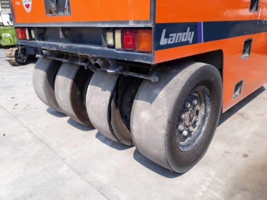 รถบดล้อยาง 7 ล้อ HITACHI RT200WT-C # 8AFP043136 มือสองญี่ปุ่น รถบดล้อยาง 7 ล้อ HITACHI RT200WT-C # 8AFP043136 มือสองญี่ปุ่น