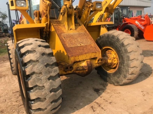 ขายรถตักล้อยาง KOMATSU WA350-1 รถนอกนำเข้าเองจากญี่ปุ่น สภาพสวยพร้อมใช้งาน มีVDOการทำงานครับ