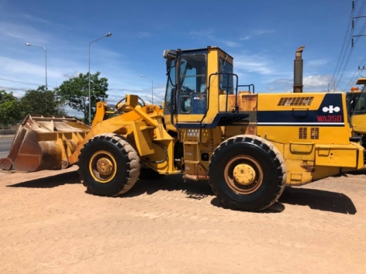 ขายรถตักล้อยาง KOMATSU WA350-1 รถนอกนำเข้าเองจากญี่ปุ่น สภาพสวยพร้อมใช้งาน มีVDOการทำงานครับ