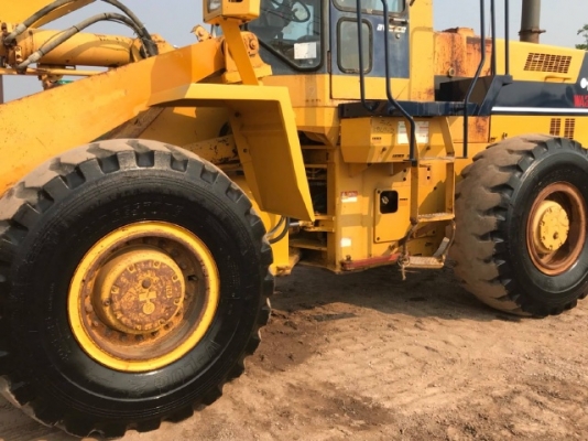 ขายรถตักล้อยาง KOMATSU WA350-1 รถนอกนำเข้าเองจากญี่ปุ่น สภาพสวยพร้อมใช้งาน มีVDOการทำงานครับ