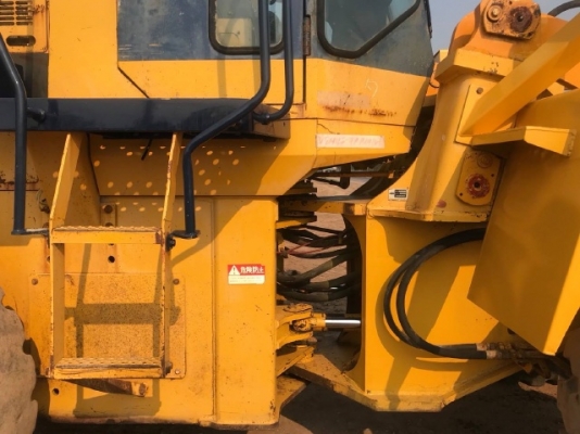 ขายรถตักล้อยาง KOMATSU WA350-1 รถนอกนำเข้าเองจากญี่ปุ่น สภาพสวยพร้อมใช้งาน มีVDOการทำงานครับ