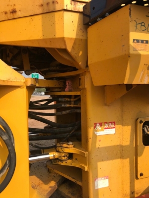 ขายรถตักล้อยาง KOMATSU WA350-1 รถนอกนำเข้าเองจากญี่ปุ่น สภาพสวยพร้อมใช้งาน มีVDOการทำงานครับ