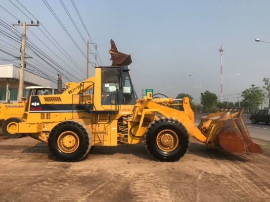 ขายรถตักล้อยาง KOMATSU WA350-1 รถนอกนำเข้าเองจากญี่ปุ่น สภาพสวยพร้อมใช้งาน มีVDOการทำงานครับ
