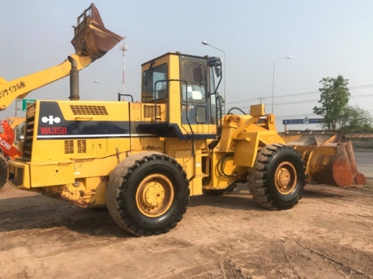 ขายรถตักล้อยาง KOMATSU WA350-1 รถนอกนำเข้าเองจากญี่ปุ่น สภาพสวยพร้อมใช้งาน มีVDOการทำงานครับ