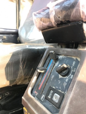 ขายรถตักล้อยาง KOMATSU WA350-1 รถนอกนำเข้าเองจากญี่ปุ่น สภาพสวยพร้อมใช้งาน มีVDOการทำงานครับ