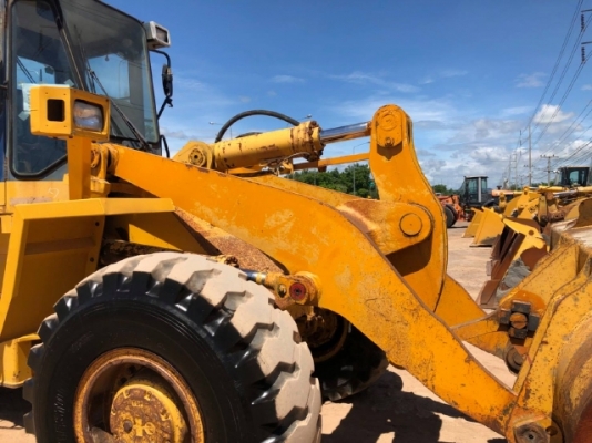 ขายรถตักล้อยาง KOMATSU WA350-1 รถนอกนำเข้าเองจากญี่ปุ่น สภาพสวยพร้อมใช้งาน มีVDOการทำงานครับ