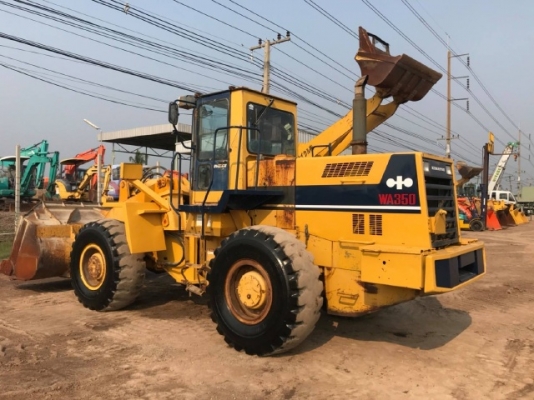 ขายรถตักล้อยาง KOMATSU WA350-1 รถนอกนำเข้าเองจากญี่ปุ่น สภาพสวยพร้อมใช้งาน มีVDOการทำงานครับ
