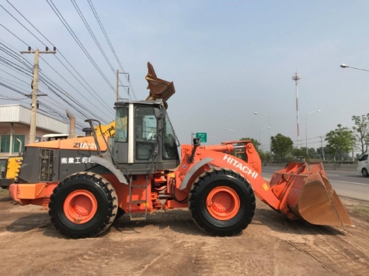 ขายรถตักล้อยาง HITACHI ZW220 (เทียบเท่า WA380-6) รถนอกนำเข้าเองจากญี่ปุ่น สภาพสวยพร้อมใช้ มีVDOการทำงานครับ ขายรถตักล้อยาง HITACHI ZW220 (เทียบเท่า WA380-6) รถนอกนำเข้าเองจากญี่ปุ่น สภาพสวยพร้อมใช้ มีVDOการทำงานครับ