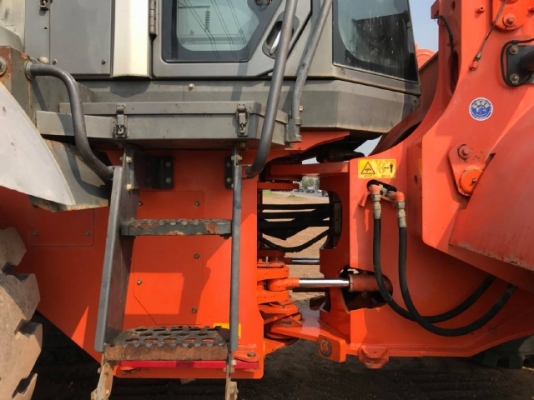 ขายรถตักล้อยาง HITACHI ZW220 (เทียบเท่า WA380-6) รถนอกนำเข้าเองจากญี่ปุ่น สภาพสวยพร้อมใช้ มีVDOการทำงานครับ ขายรถตักล้อยาง HITACHI ZW220 (เทียบเท่า WA380-6) รถนอกนำเข้าเองจากญี่ปุ่น สภาพสวยพร้อมใช้ มีVDOการทำงานครับ