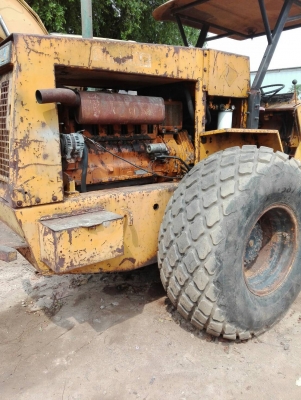 ขออนุญาติขายรถบด BILTELLI ขนาด 10ตันพร้อมใช้งานสองเพลาเอกสารแจ้งจำหน่าย ราคา 485000บาท สนจใติดต่อช่างดำ 0853224877 0988930465 ไอดีไลน์ 0853224877ครับผม