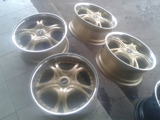 ขอบ18นิ้ว5รู114 ชุดนี้ลดราคาเหลือ  5900 บาท