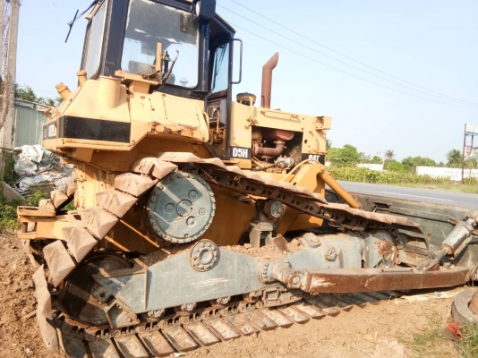 ขออนุญาติขาย แทรกเตอ D5H สป็อกเก็ดลอยเกียตัดเอกสารเล่มพร้อมใช้งานตีนเป็ด สวยๆ ราคา850000บาทสนใจติดต่อช่างดำ 0853224877 0988930465 ไอดีไลน์ 0853224877 ครับผม