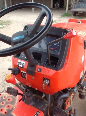 ขาย L3408 พร้อมใบดัน กับ ผานหลัง รถสีเดิมทั้งคัน สวยๆ