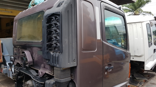 ขายหัวเก๋งรถบรรทุก ฮีโน่ เมก้า หัวแคบ ใส่รถ 6 ล้อกลาง หัวเก่าญีปุ่น สภาพสวย