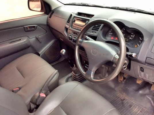 Toyota HILUX VIGO D4D ปี 2013