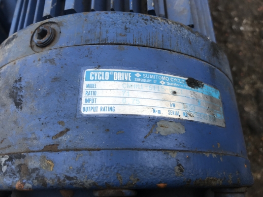 ขายมอเตอร์เกียร์ Cycro drive Sumitomo 1HP. 380V อัตราทด 1:71 มีระบบเบรคในตัว สภาพสวย หมุนนิ่ม พร้อมใช้งาน มี 3ตัวครับ
