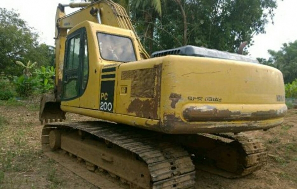 ขออนุญาตขายPC200-6 KOMATSU.เครื่องKOMATSU เอกสารอินวอยไฟฟ้าครบ ช่วงล่างเต็มพร้อมใช้งาน ราคา 850000 บาท สนใจติดต่อช่างดำ 0853324877 0988930465 ไอดีไลน์0853224877ครับผม