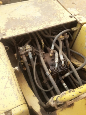 ขออนุญาตขายPC200-6 KOMATSU.เครื่องKOMATSU เอกสารอินวอยไฟฟ้าครบ ช่วงล่างเต็มพร้อมใช้งาน ราคา 850000 บาท สนใจติดต่อช่างดำ 0853324877 0988930465 ไอดีไลน์0853224877ครับผม