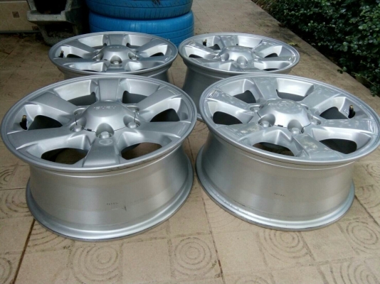 ล้อแม้กอีซูซุ ขอบ16 6รู ถอดป้ายแดง 4วง ล้อแม้กอีซูซุ ขอบ16 6รู ถอดป้ายแดง 4วง